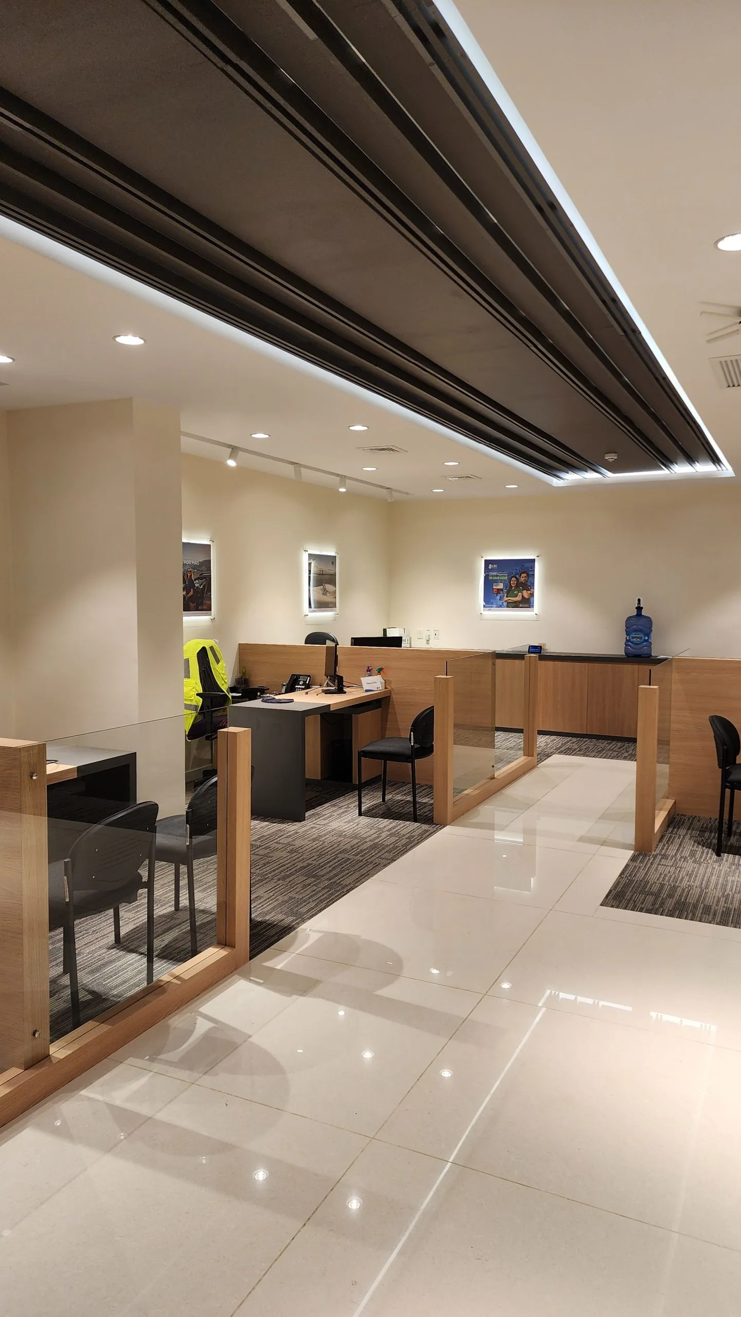 Iluminación LED para oficinas UGR19